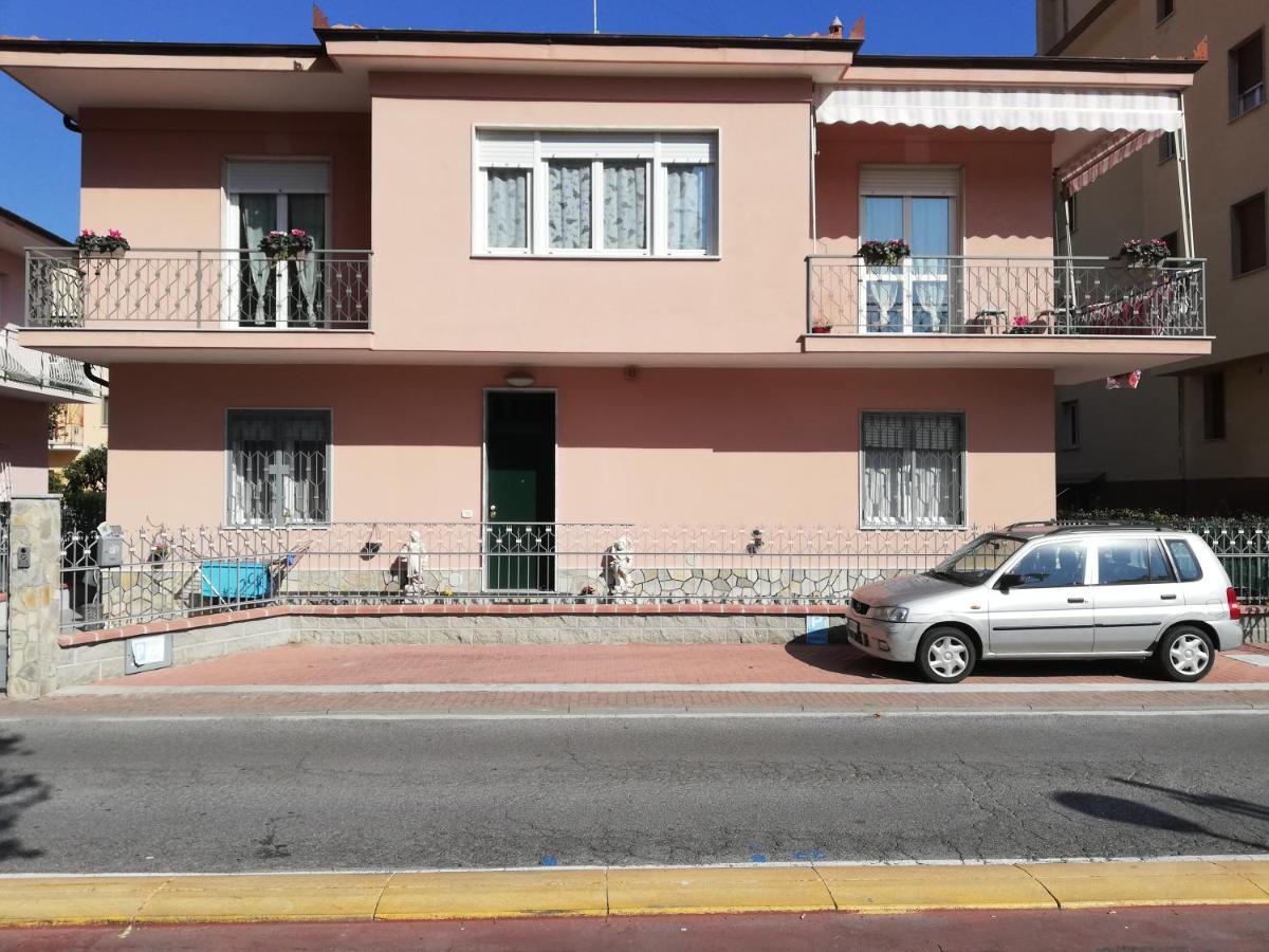 B&B Mila E Nan 博尔盖托桑托斯皮里托 外观 照片